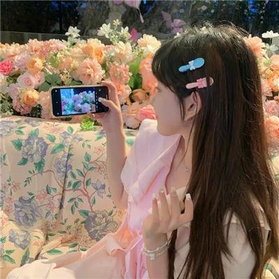 高歌艳舞乐璇宫